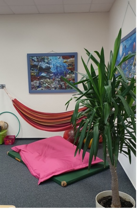 Die Hängematte und der Sitzsack in der pädagogischen Insel